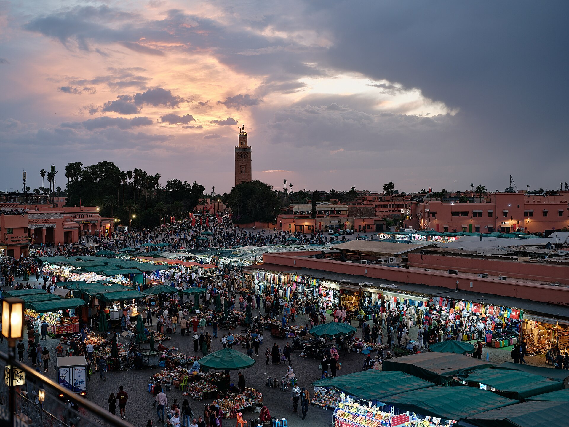 Jemaa el-Fnaa Marrakech at sunset